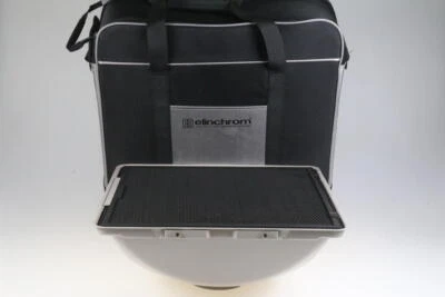 Elinchrom 45x45 reflector with honeycomb insert and bag - Image 1 of 3