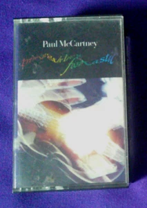 Paul McCartney Tripping the Live Fantastic on 2 Audio Cassettes (1990, Capitol) - Picture 1 of 2