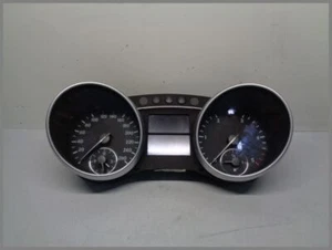 Mercedes W164 ML320 & ML450 CDI Tacho Kombiinstrument 1645407548 Original KMH - Picture 1 of 4