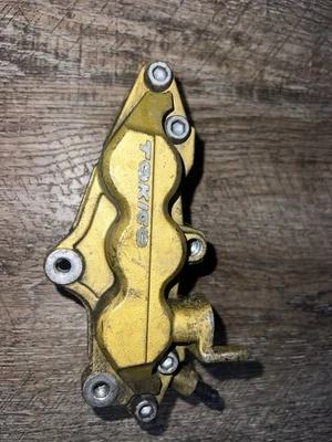 01-02 2001 2002 Pinza GSXR 1000 GSXR1000 Pinzas de freno delanteras cilindro maestro Foto 1 de 3