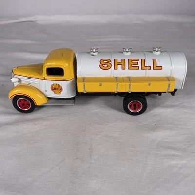 First Gear 1937 Chevrolet Tank Tanker Truck Shell #2 Time Honored 1/30th 19-2821 - Image 1 of 4