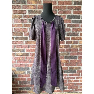 全新带标签 Tulle Los Angeles 灰色和紫色直筒连衣裙 - 领带 - 抽象 - M 码 — 第 1/4 张图片