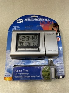 New La Crosse Technology Atomic Projection Alarm Clock Weather WT-5120U - Picture 1 of 2