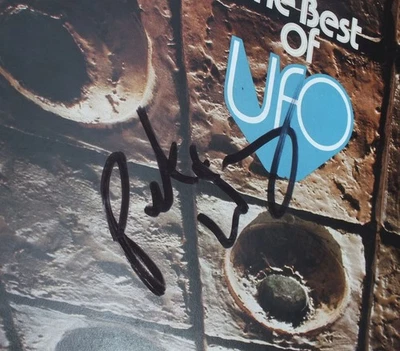 ORIGINAL SIGNIERT!!! UFO - Best of *Vinyl LP -- Pete Way RIP - Michael Schenker - Bild 1 von 4