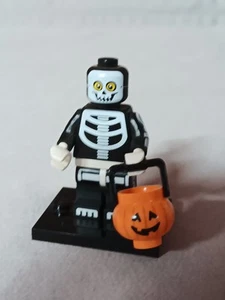 LEGO Series 14 Collectible Minifigures 71010 - Skeleton Guy - Picture 1 of 5