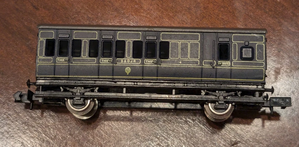 Graham Farish calibre N S&DJR entrenador de 4 ruedas x2 freno 3er #0677 sin caja Foto 1 de 4