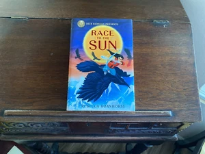 RACE TO THE SUN, Rebecca Roanhorse, SIGNED 1st/1st (2020, Hardcover) - Foto 1 di 5