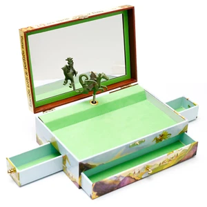 Caja del Tesoro Mundial Dragones Enchantmints: 'El Aprendiz de Hechicero', 3 cajones. - Imagen 1 de 8