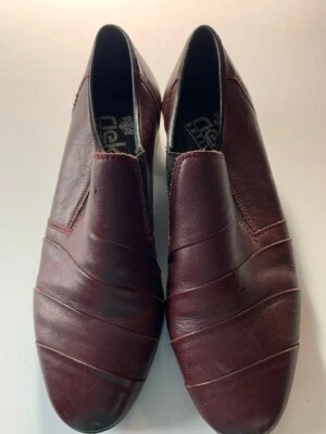 MOCASÍN RIEKER CUERO BORGOÑA EXCELENTE ESTADO TALLA 6 PERO SE AJUSTA COMO 6,5 Foto 1 de 4