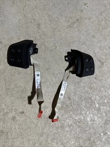 2x L&R Steering Wheel Switch Button For VW Jetta Golf 5 Tiguan Eos Passat B6 - Picture 1 of 7