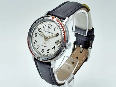 WOSTOK 2414 Komandirskie Vintage Wristwatch 17 Jewels Vostok USSR Serviced Watch - Image 1 of 4