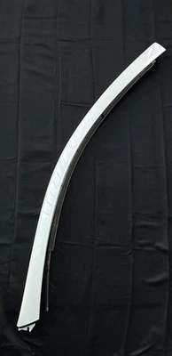 08-15 Infiniti G37 para-brisa acabamento pilar A moldura lado esquerdo do motorista branco fabricante de equipamento original - Imagem 1 de 4