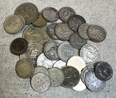 30 x Small World Foreign SILVER coins Mixed Variety group lot! Nice Collection! - Image 1 of 3