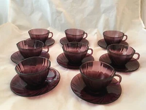8 Duralex Amethyst Cups and Saucers / Swirl Pattern / Made in France - Picture 1 of 3