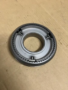 OEM Ford 2011-2017 Ford Mustang Getrag MT82 1ª 2ª marcha conjunto sincronizador - Imagen 1 de 5