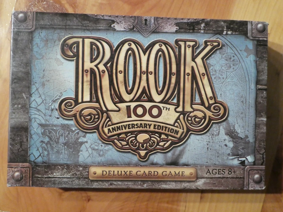 Torre Edición 100 Aniversario Usada con Nuevas Reglas y Score Pad Edición Deluxe Foto 1 de 3