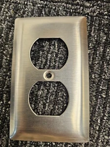 (QTY 40) Legrand Smooth Stainless Steel Metal Wall Plate 1 Gang Outlet - Picture 1 of 4