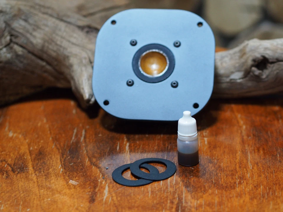 2 special foam surround for tweeter + glue FOCAL JMLAB T90K / T100 / T120/121/ - Image 1 of 1