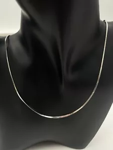 STERLING SILVER 925 ITALY 18" HERRINGBONE CHAIN NECKLACE 1.5 mm wide 2.5g - Picture 1 of 9