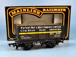 MAINLINE 7 Plank Wagon PATENT NUT & BOLT 37406 - OO GAUGE - Picture 1 of 9