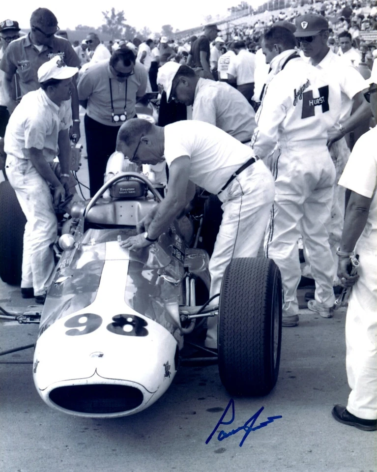 ФОТОГРАФИЯ ПАРНЕЛЛИ ДЖОНСА С АВТОГРАФОМ 1965 ИНДИ 500 ЛОТОС 8 X 10 16 - Изображение 1 из 1