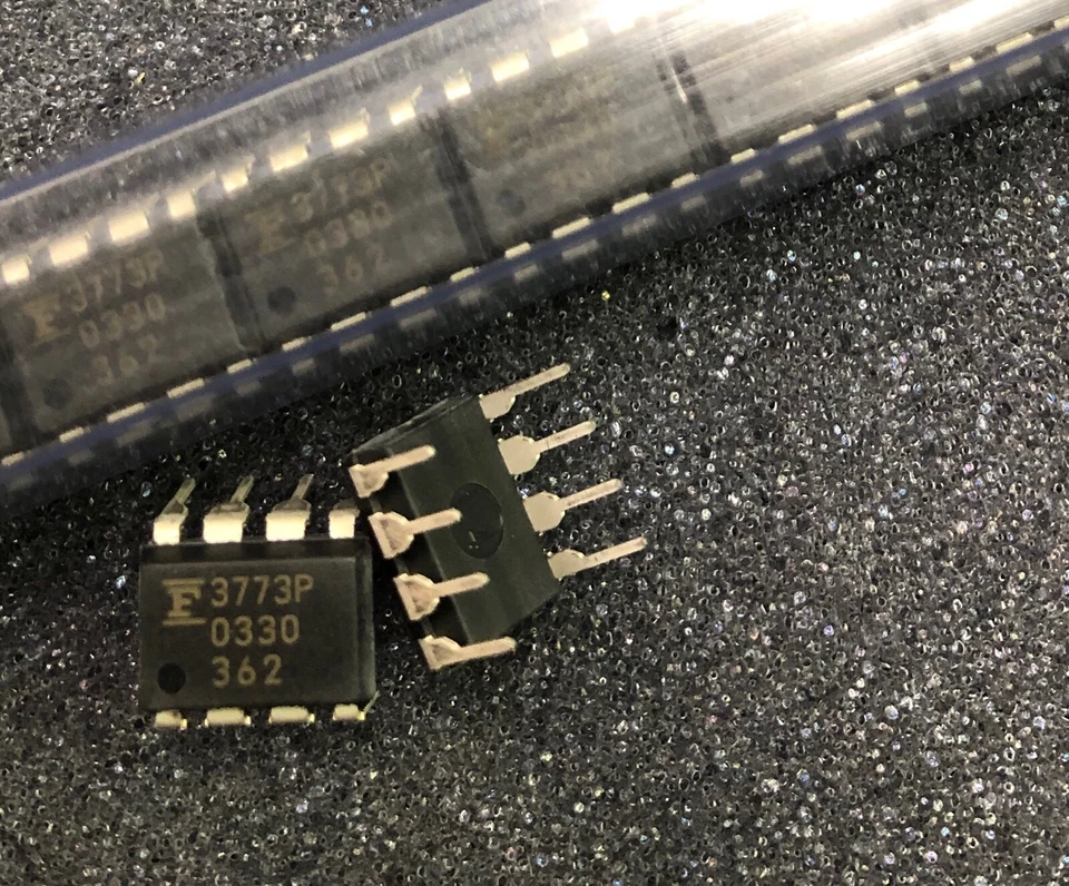 Circuito de gestión de fuente de alimentación fijo de 1 canal PDIP8 FUJITSU MB3773P-G-JN cantidad 5 Foto 1 de 1