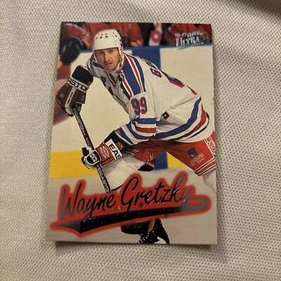 Wayne Gretzky 1997 Fleer Ultra Card # 106 Excellent!!! New York Rangers - Image 1 of 2