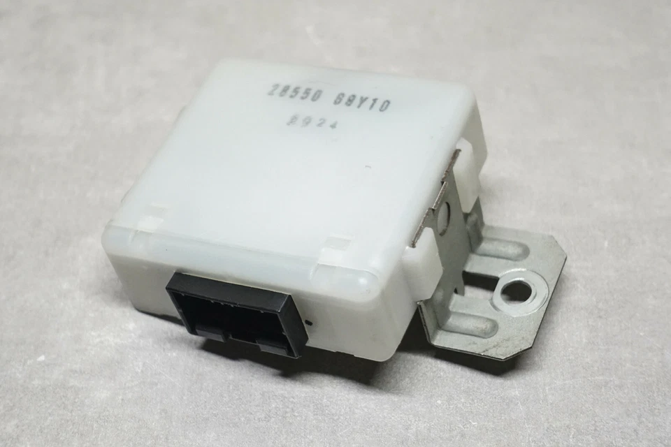 Nissan NX 1600 2000 1991-1993 conjunto de temporizador (módulo de control de carrocería / BCM) 28550-69Y10 Foto 1 de 4