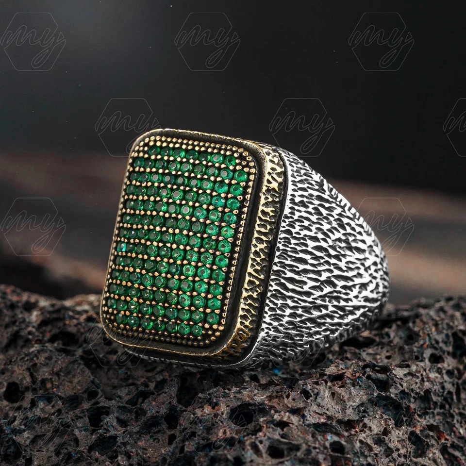 Anillo de plata de ley 925 con piedra de circón verde estilo turco para hombre Foto 1 de 3