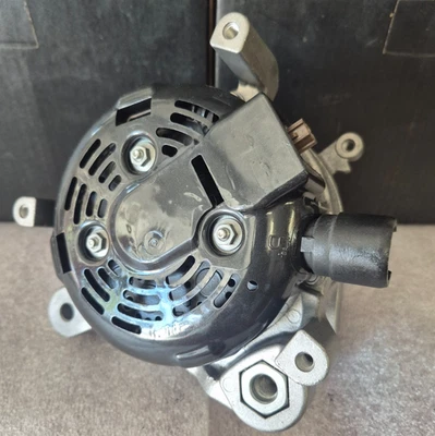 Alternador Honda Cr-V L4 2,4 L K24W9 135 amperios 2015 a 2019/OEM/RemanBy RR_Alt Foto 1 de 4