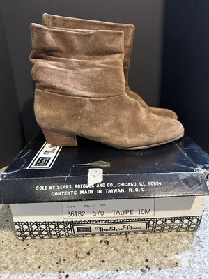 Bota para mujer Sears vintage de gamuza de cuero 10M Foto 1 de 4