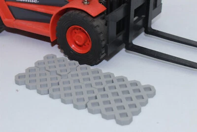 Siku 3660 Tractor with Snow Blower Fendt 930 1:32 NEW in OVP - Image 1 of 4