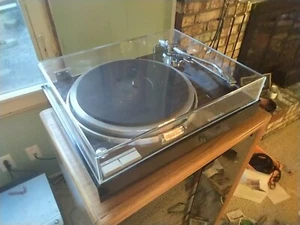 Kenwood KD-750 Quartz PLL Direct-Drive Turntable - Picture 1 of 12