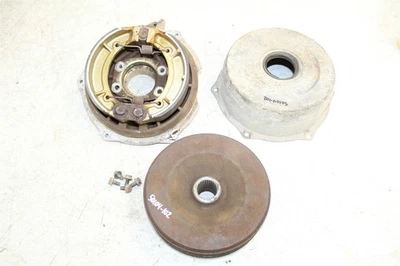 2003 雅马哈 Kodiak 400 2X4 后刹车鼓轮毂总成支撑板 — 第 1/4 张图片