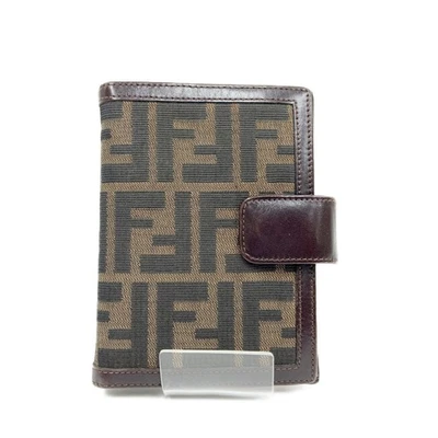 Capa de notebook FENDI Zucca 6 furos marrom - Imagem 1 de 4