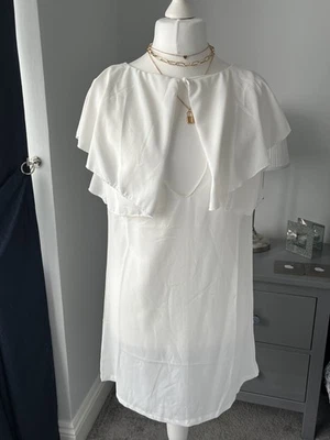 С ЯРЛЫКАМИ сексуальный LUC-CE размер L подходит 12-14 белый трепетать рукав глубокий V платье - Изображение 1 из 4