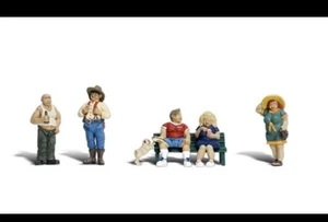 Woodland Scenics HO Scale Full Figured Folks A1845 - Picture 1 of 3