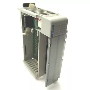 Allen Bradley 1769-IQ32T Ser. Ein kompaktes digitales E/A-Eingangsmodul 32-Punkt 24 VDC - Bild 1 von 7