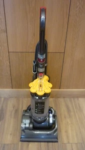 Dyson DC33 Multifloor vacuum cleaner, new motor and hose 12 mth gtee (58) - Picture 1 of 6