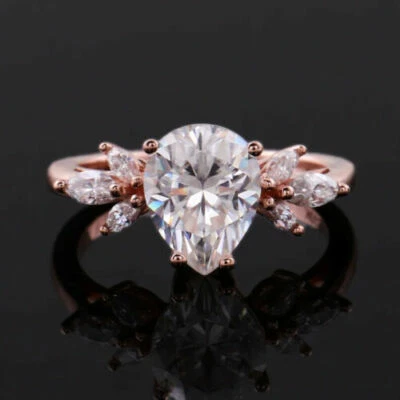 Anillo de boda de compromiso de moissanita talla pera de 2,00 quilates de oro rosa macizo de 14 quilates Foto 1 de 4