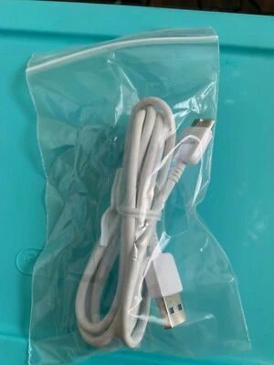 Samsung 5Ft Dual USB 3.0 Data Charge and Sync Cable ET-DQ11Y1WE S5 Note3 White - Image 1 of 4