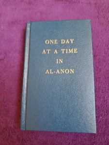 One Day AT A Time in Al-Anon  Hardcover 1976 10th Printing - Picture 1 of 10