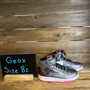 Nuevo Nuevo sin caja Niños Pequeños Geox Gris Cuero Parte Superior Alta Estrella Tenis Zapatos Talla 8 C - Imagen 1 de 6