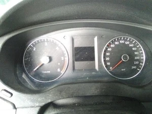 14 Volkswagon Jetta Speedometer Instrument Cluster Multifunction Display KPH - Picture 1 of 12