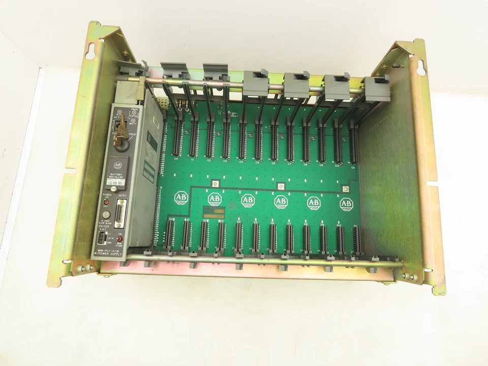 Allen Bradley 1771-A3B chassi PLC de E/S 12 slots com fonte de alimentação 1772-LXP - Imagem 1 de 4