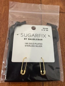 SUGARFIX by BaubleBar .925 Sterlingsilber mit 14K Platte Sicherheitsnadel Ohrringe - NEU - Bild 1 von 1
