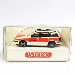 1/87 H0 WIKING 071 06 32 VW Golf IV Variant, Notarzt, 2001 - 2003 Escala 1:87 - Imagen 1 de 2