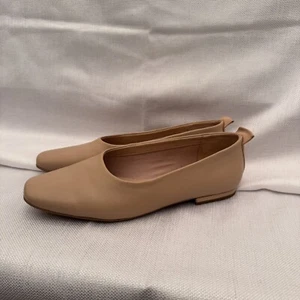 Franco Sarto Ladies  Beige Leather Vane Ballet Flats Size 8 - Picture 1 of 10