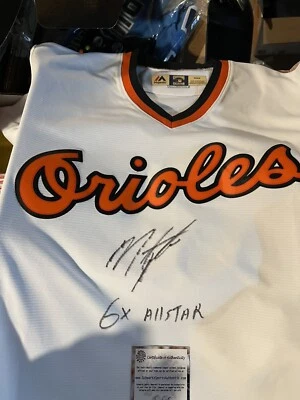 Camiseta deportiva firmada por Miguel Tejada de los Orioles con inscripción "6x All Star" Schwartz certificado de autenticidad Foto 1 de 4