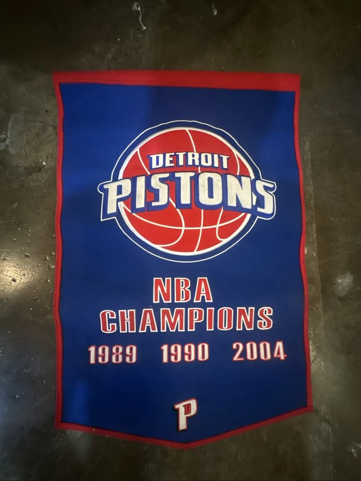 Detroit Pistons NBA Champions Winning Streak Large Wool Blend Banner 24x36  - Image 1 of 1